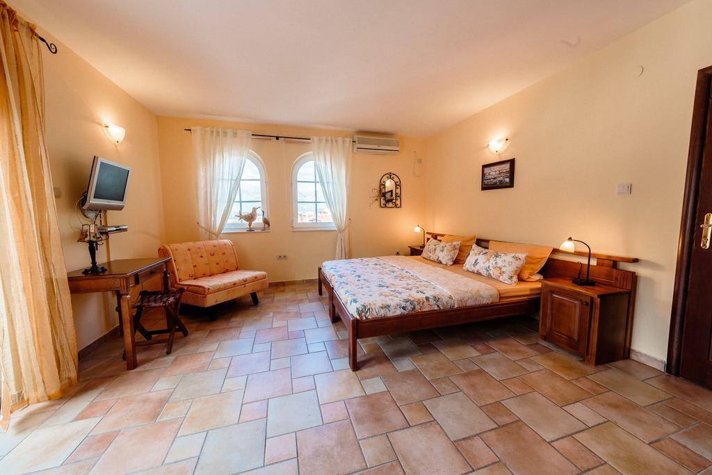 Damonte - Apartments And Rooms Budva Exteriör bild