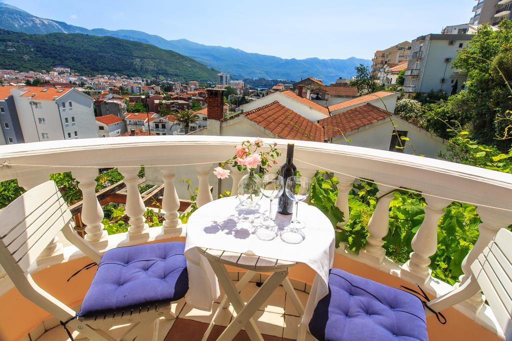 Damonte - Apartments And Rooms Budva Exteriör bild